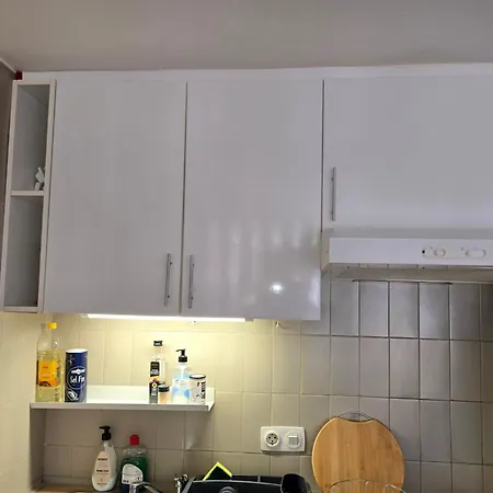 Apartmán 80 Metre De La *